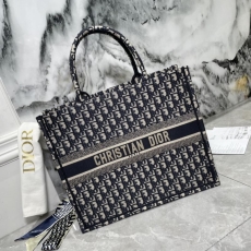 Christian Dior Shopping Bags